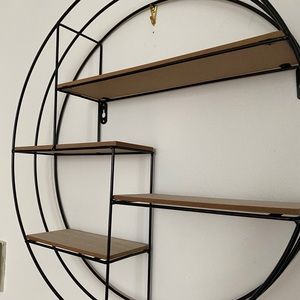 Round wall shelf